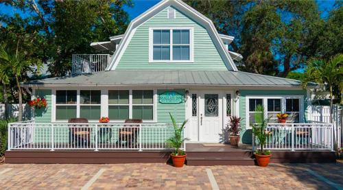 SeaGlass Inn Bed and Breakfast
