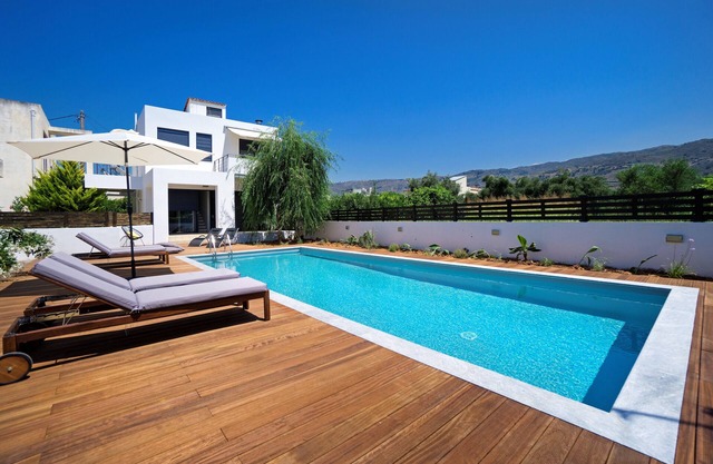Seametry Luxury Living Villa : Effortless excellence