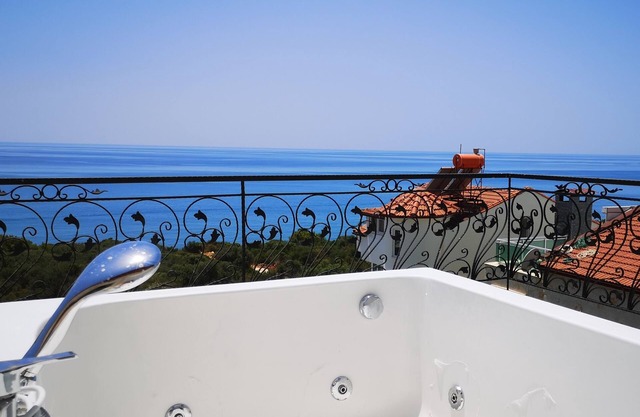 Seaside Bliss: Villa Nova