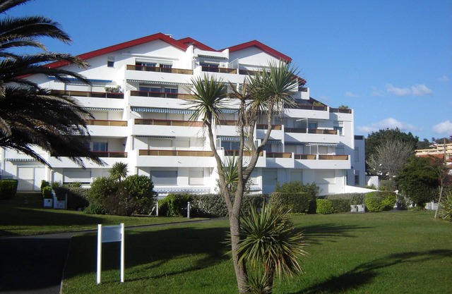 Seaside garden apartment for 4 people, 1 bedroom and Wifi