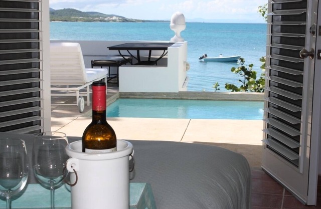 Seaside Vieques: 2 Bedroom Beach House Directly on Ocean, with Private Pool