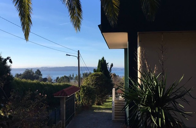 Seaside villa, incredible view & large quiet garden