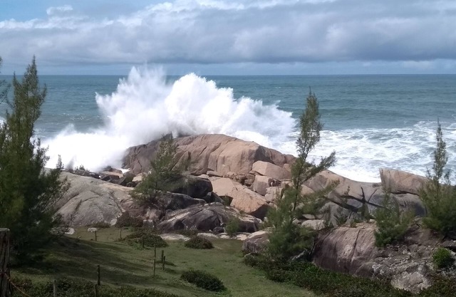 Season in Praia do Rosa