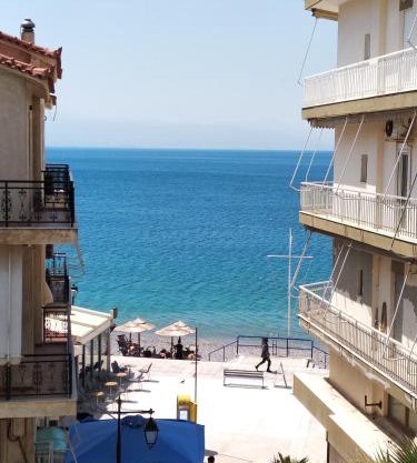 Seaview apartment in theheart of Loutraki