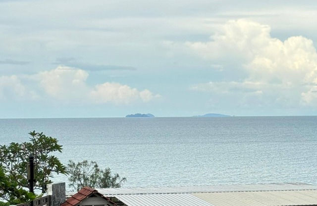 SEAVIEW GUEStHOUSE & Wedding VILLA 100pax Batu Ferringhi