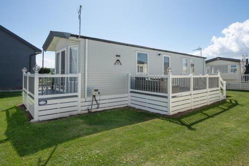 Seaview Holiday Park - Reception End