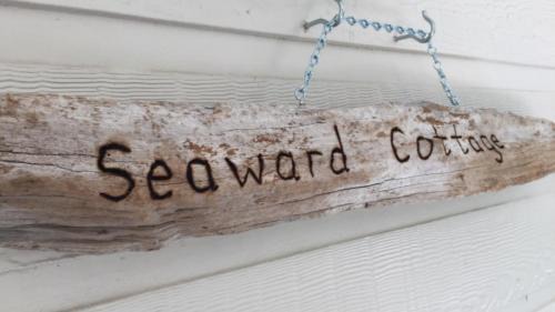 Seaward Cottage, Nelly Bay