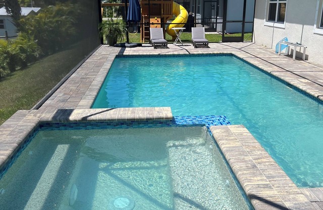 Seclude House in Florida, POOL & SPA, Kid- Friendly