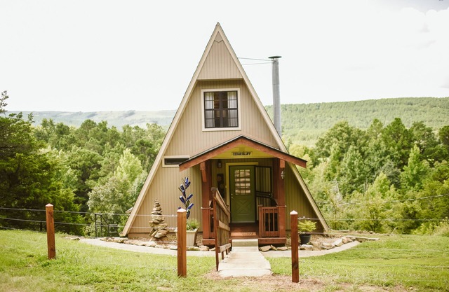 Secluded A-Frame Cabin in the Tri-Peak Area of The Natural State