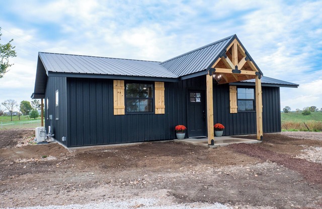 Secluded cabin close to Stockton Lake