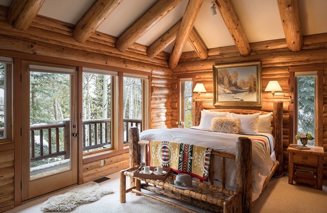 Secluded Cabin in the Woods
