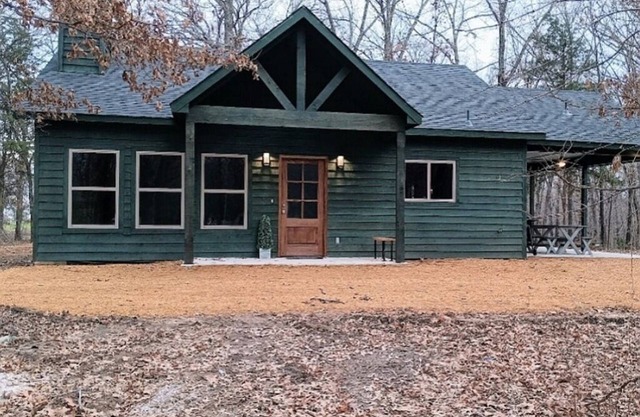 Secluded cabin in Tishomingo, Ok