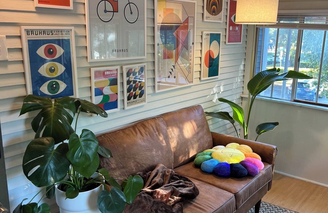 Secluded Downtown Orlando Apt w/Lake Eola View, King Bed, and Free Parking