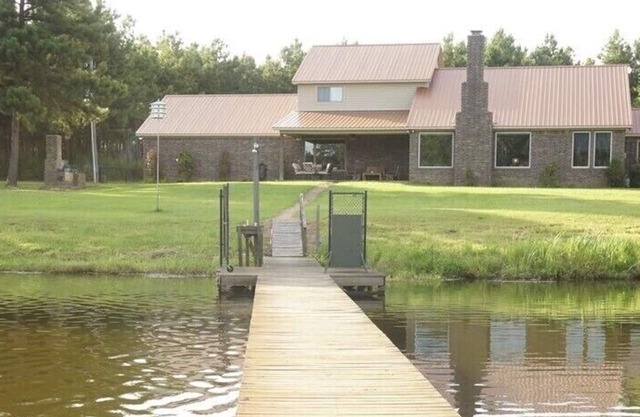 Secluded East Texas Getaway with 22 Acre Private Lake