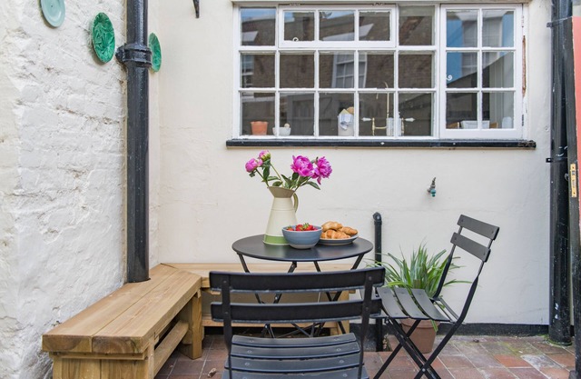 Secluded gem in Deal, just seconds from the sea
