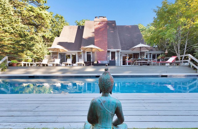 Secluded Oasis In The Heart of the Hamptons!!