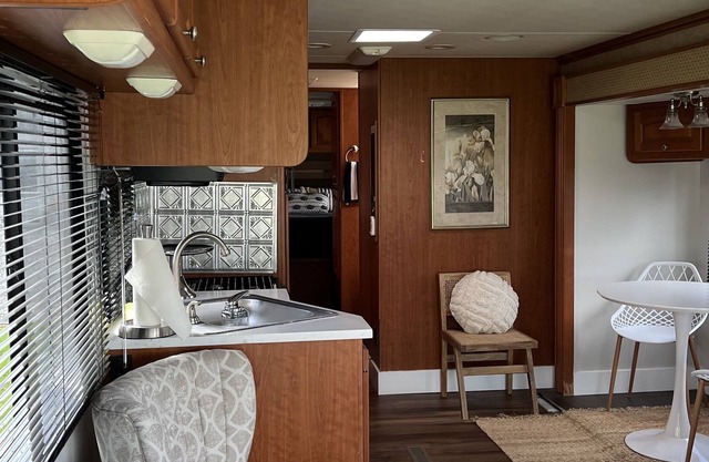 Secluded RV w/Heating +Private Bathroom