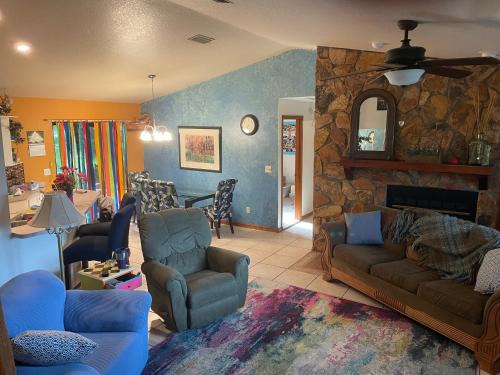 Secret Garden getaway close to I 75