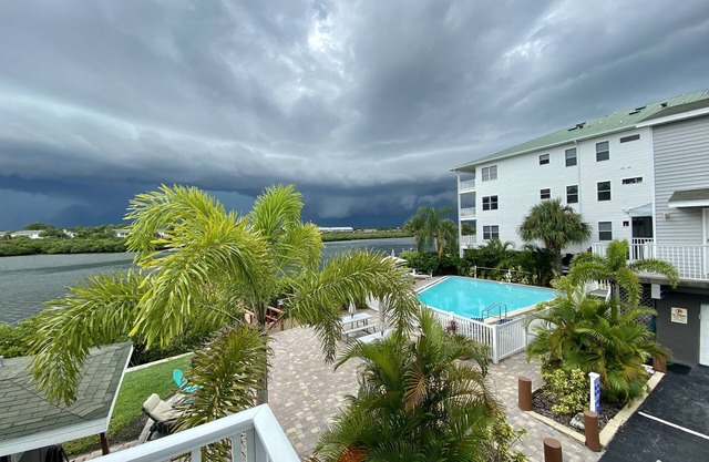 See ya on the beach! Barrier Island Getaway - Indian Shores.