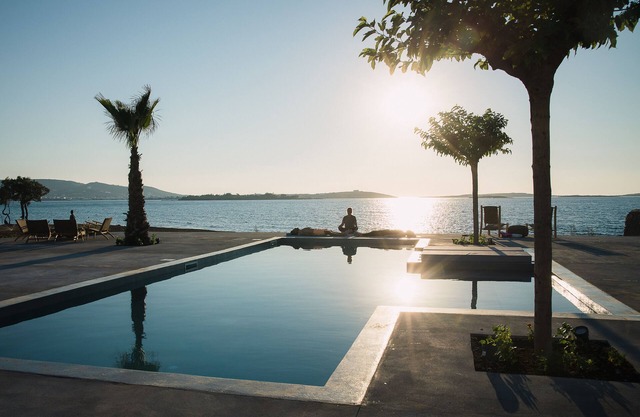 Seesoo Paros Beachfront Resort