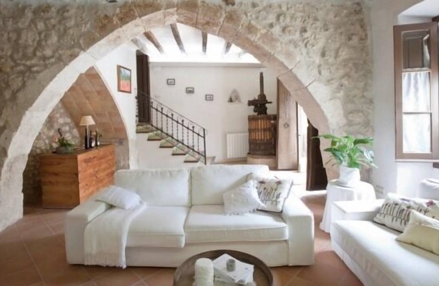 Self catering Cal Masana for 8 people