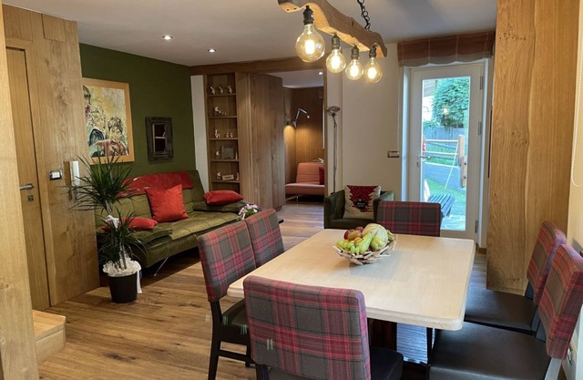 Selva di Val Gardena, apartment with garden 200mt from the ski slopes