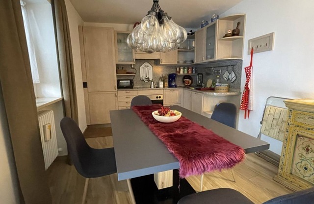 Selva di Val Gardena, apartment for 6 close to the ski slopes