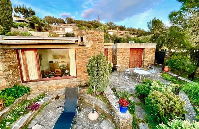 Semi-detached house with air conditioning and parking, 4 pers., Bormes-les-Mimosas