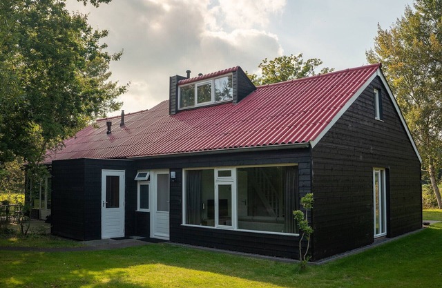 Semi-detached 6-person bungalow