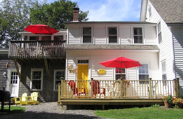 Sensational Elegant Apt. in Historic 1862 Sea Captain's Home. Pets ok!