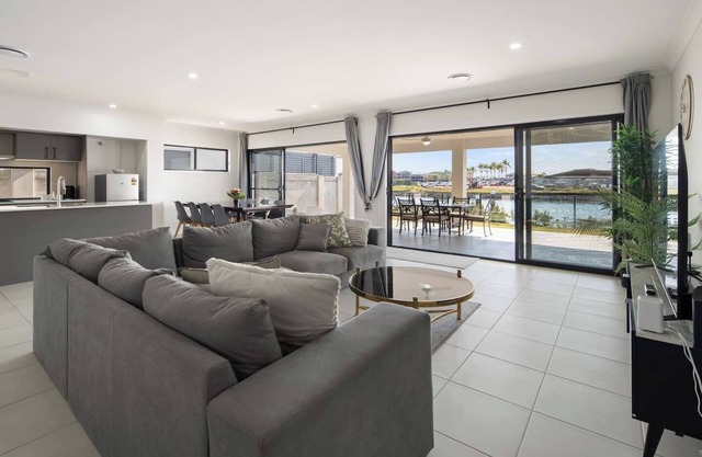 Serena by the Water Family Retreat in Hope Island