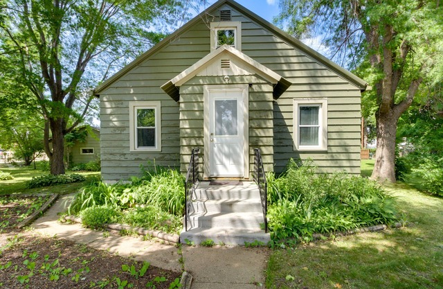 Serene Crosby Cottage: 3 Mi to Serpent Lake!