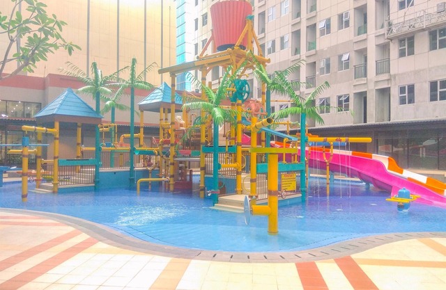 Serene Designed Studio Transpark Juanda Bekasi Timur Apartment