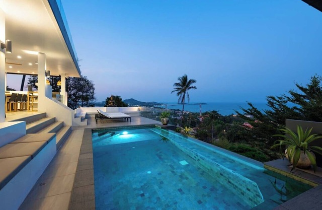 Serene Escape: Balcony Villa in Chaweng (KBR20)