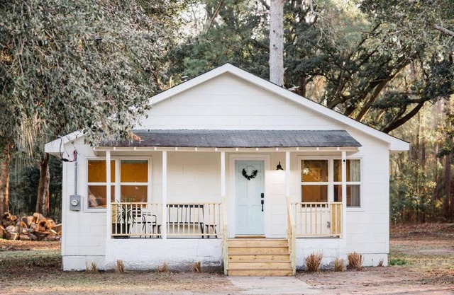 Serene Johns Island 2/1 Home Between Chas & Kiawah