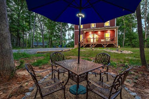 Serene retreat minutes from downtown Asheville