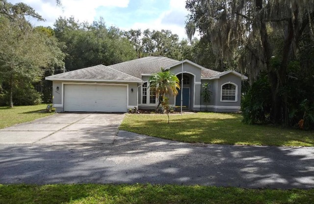 Serene Scene Country Living Home under the Oaks and Azaleas