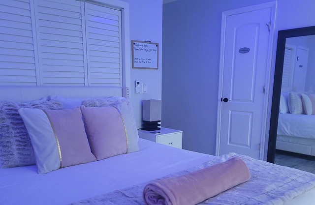 Serene Suite+ Private Entrance, by beaches, lakes, Springs, state park and more!