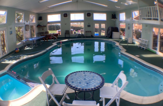 Serenity Cove Lakehouse Retreat, Indoor Pool, Gatherings,Events,Lake Conroe
