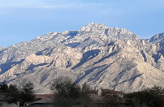 Serenity in the “Valley of Gold”/Glorious Mountain Views/SUMMER RATES!