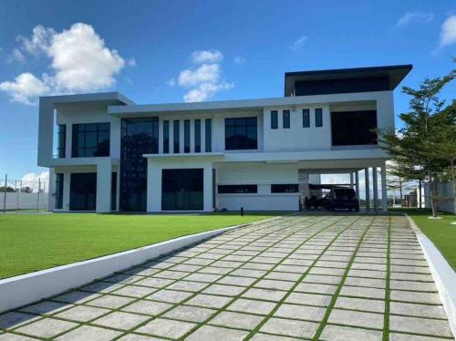 Seri Alam Y19 Luxury Spacious Villa