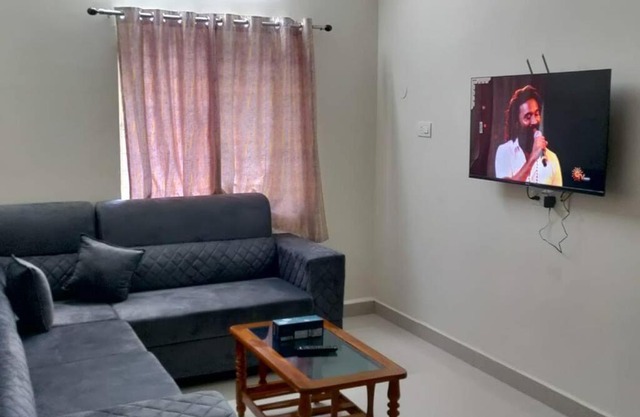 Servostay Hafeezpet - 2 Bhk Fully Furnished Flat at Ground Floor