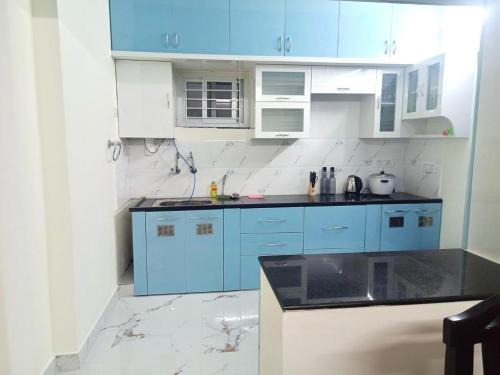 Servostay KPHB Phase 15 New Stunning 3 BHK - 4th Floor