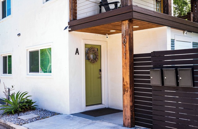 Shares Courtyard Luxury Apt A, Shares Courtyard Luxury Apt A