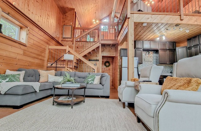 Shawnee Overlook - Lakefront Retreat on Lake Egypt