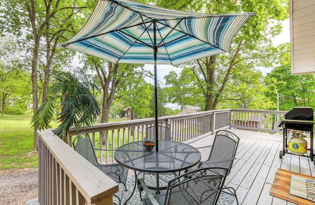 Shell Knob Home w/Deck & Table Rock Lake View