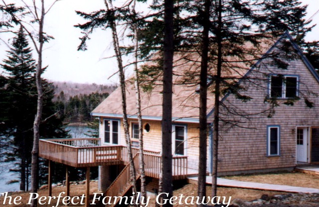 Shepherd's Cove - 5 Acre Beautiful Ocean-front Family Compound In Mid-coast Main