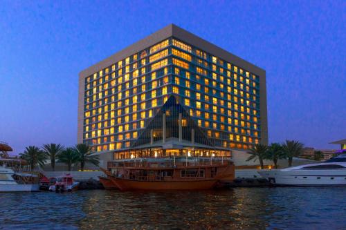 Sheraton Dubai Creek Hotel 