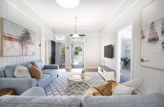 Shiloh House - Apartment 2 - upstairs half of this magnificent Queenslander