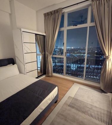 Shines GuestHouse 1Br Hi-Privacy Condo